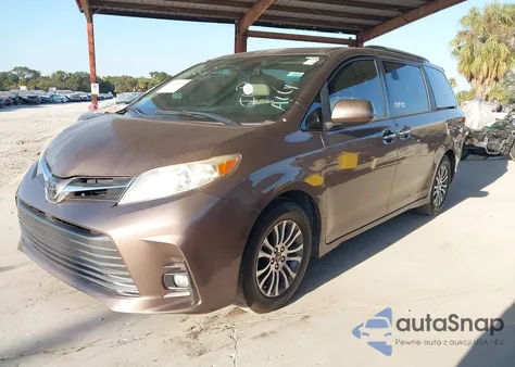 2018 Toyota Sienna Xle 8 Passenger from USA, damaged, VIN 5TDYZ3DCXJS960357